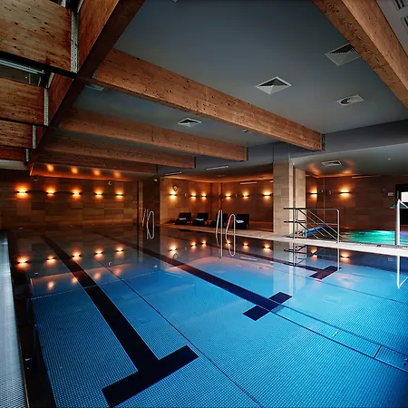 Otel Marine By Zdrojowa 5*
