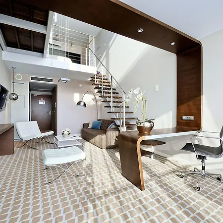 兹德罗约瓦海洋酒店