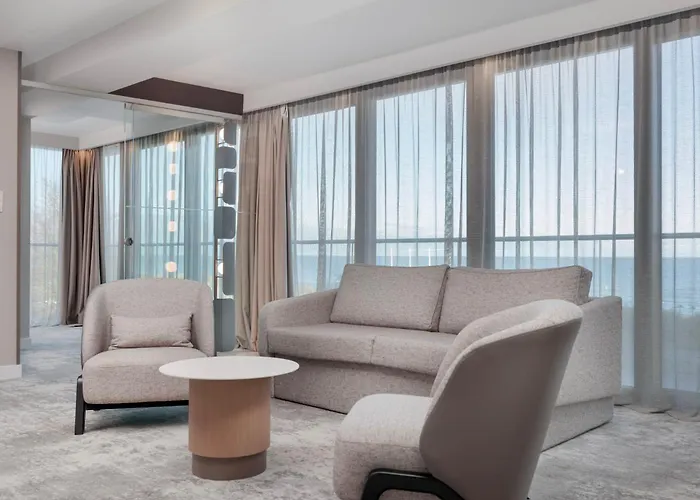 Marine By Zdrojowa מלון קולובז'ג