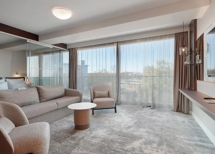 מלון Marine By Zdrojowa