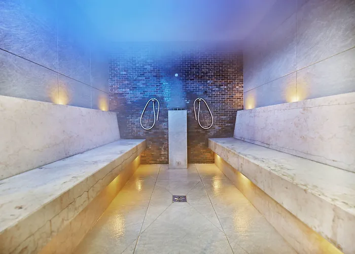 Marine By Zdrojowa מלון קולובז'ג