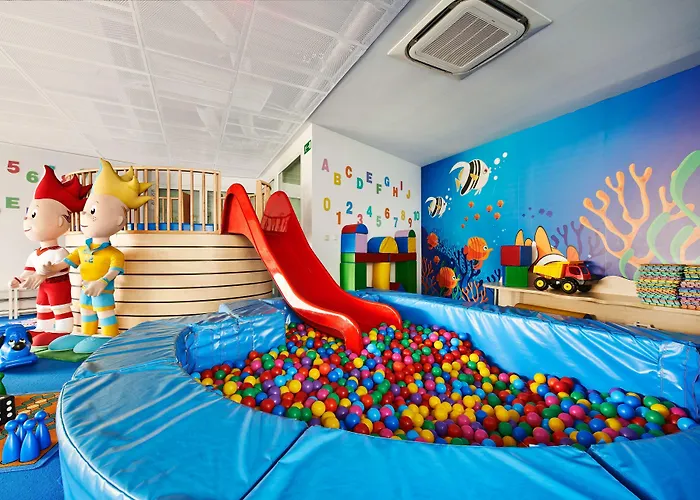 Marine By Zdrojowa 5* קולובז'ג