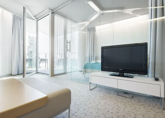 Marine By Zdrojowa מלון